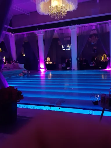 Piscină și lounge Portobella